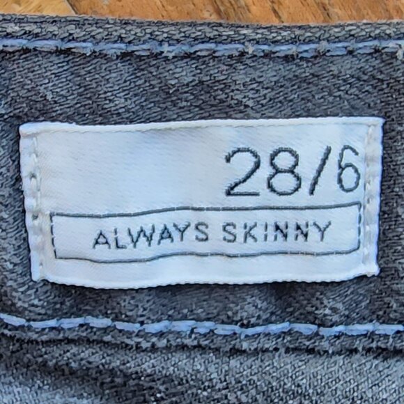 GAP Black Faded "Always Skinny" Jeans Size 28/6 - Picture 9 of 16